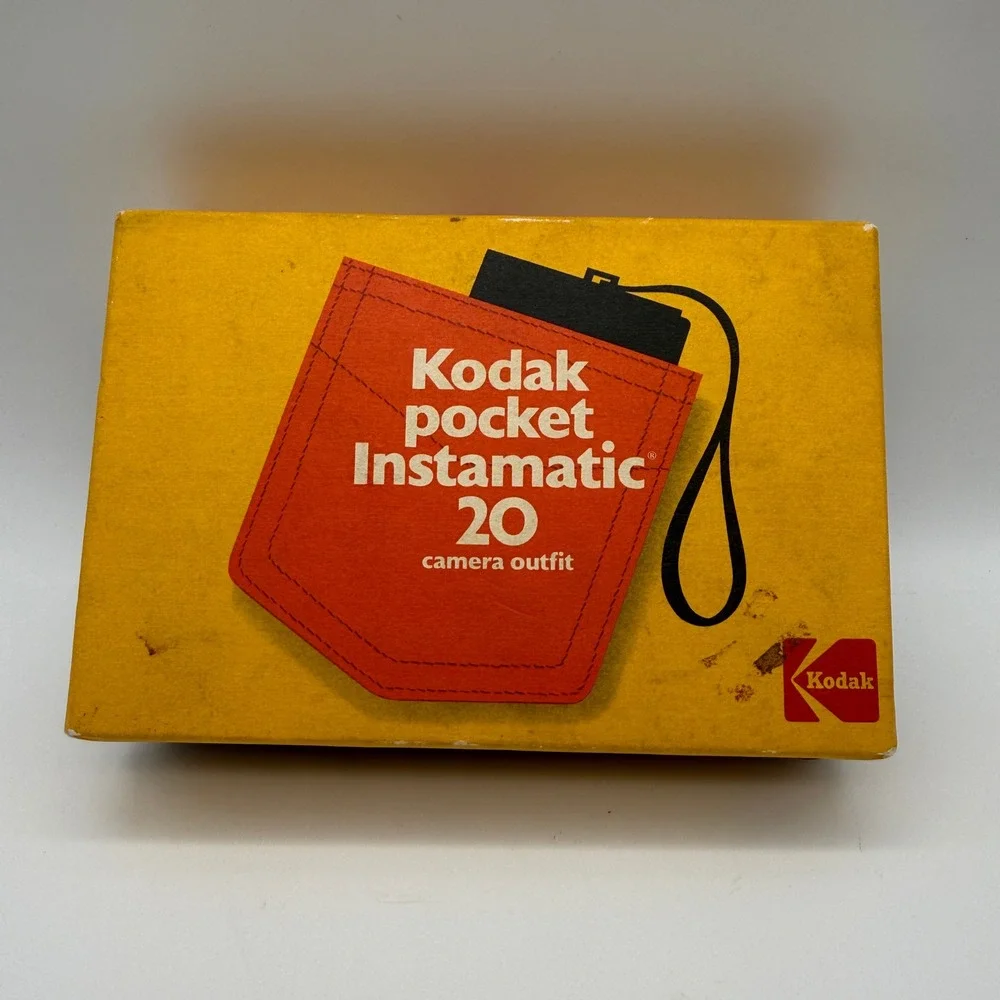 Kodak Pocket Instamatic 20 Camera Outfit Unisex OS Black Vintage 110 Film Kit